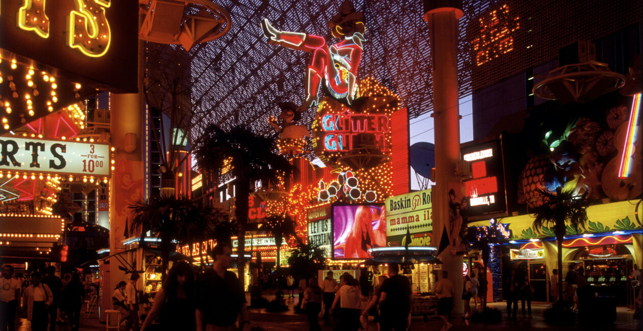 Las Vegas, Nevada, USA, Las Vegas walkway at night