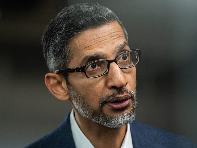 Google-CEO-Sundar-Pichai-is-astonished-640x480